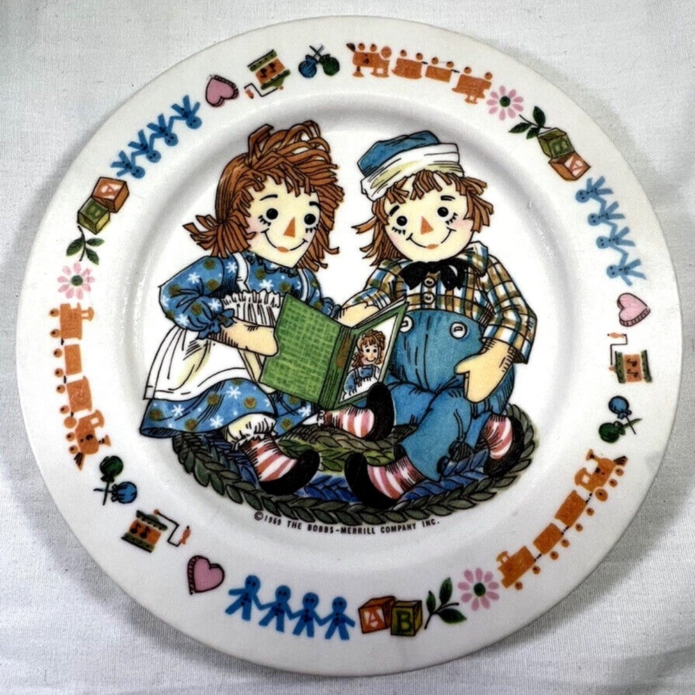 Vintage 1969 Raggedy Ann & Andy Plate Oneida Deluxe Bobbs-Merrill Melamine USA